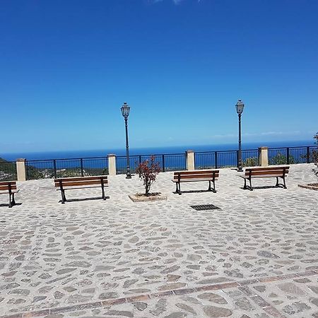 Belvedere Di Ciro' Luaran gambar