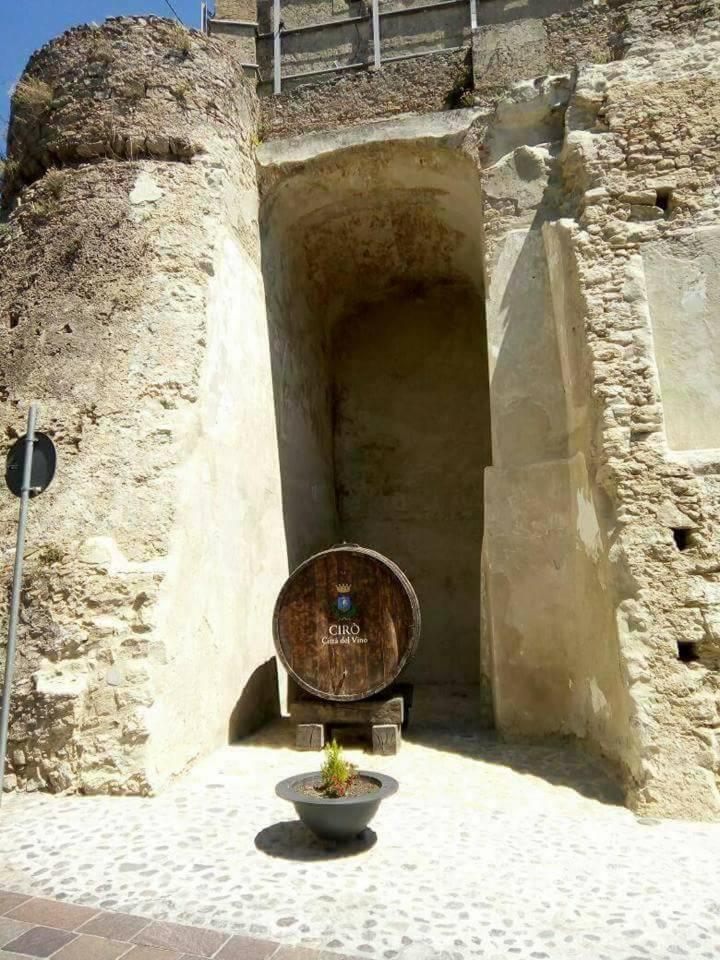 Belvedere Di Ciro' Luaran gambar